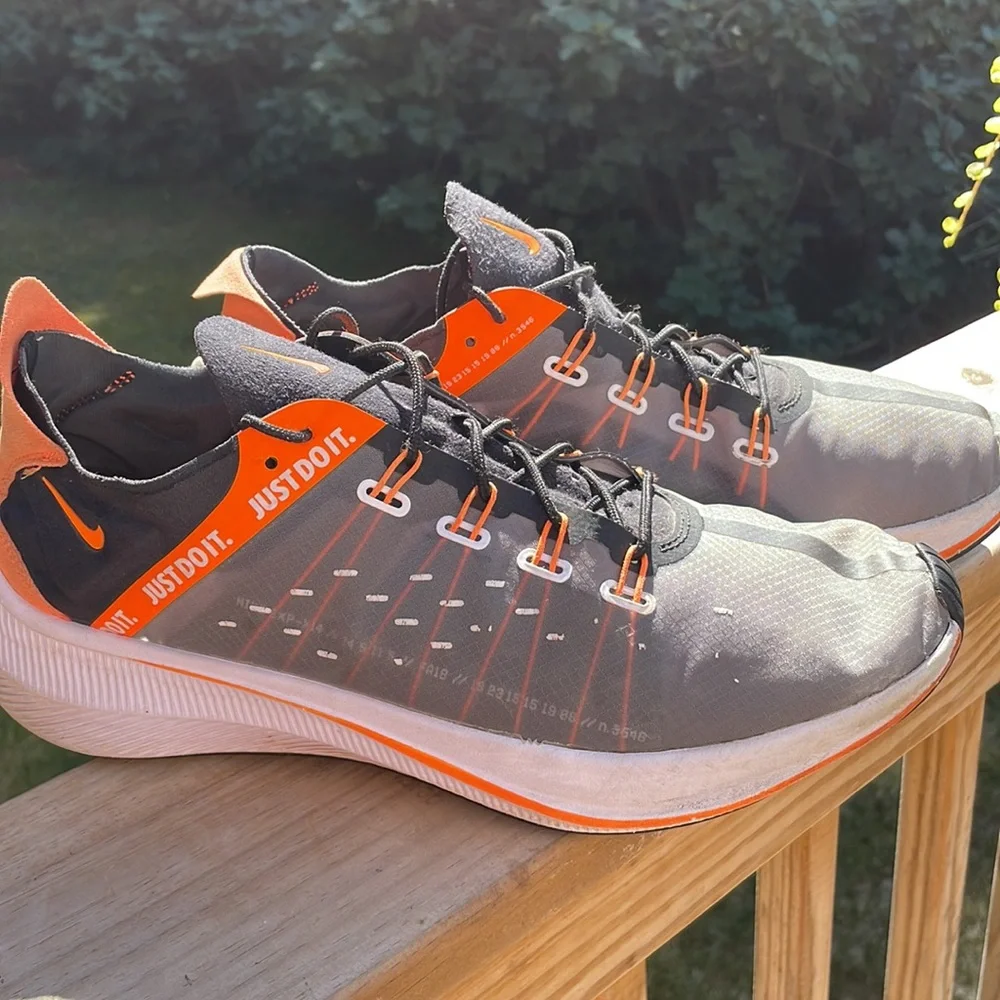 Mens Nike Sneakers- EXP- X14 SE Black/Orange/ White  Size 13 - Picture 4 of 14